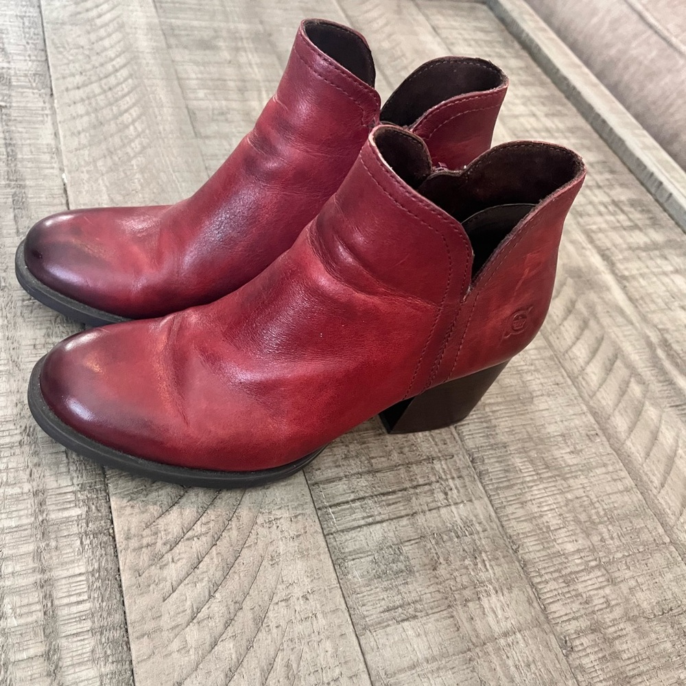 Rarely worn cute red booties real leather